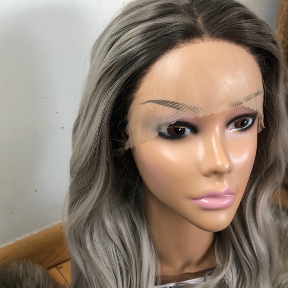 💫24” GREY OMBRÉ BODY WAVY LACE FRONT WIG💫 *NWT* - Picture 3 of 8